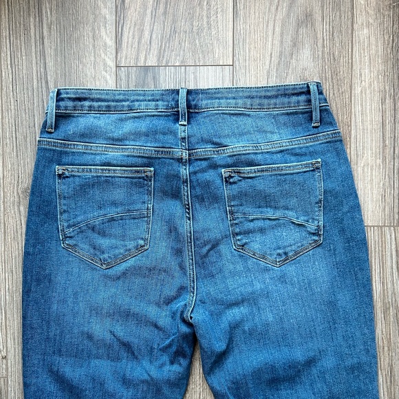 Driftwood Stella High Rise Straight Leg Jeans | 32 - Picture 9 of 10